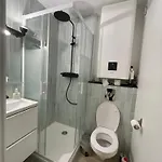 Appartement 2p Rénové Idéal Famille Proche De La *
